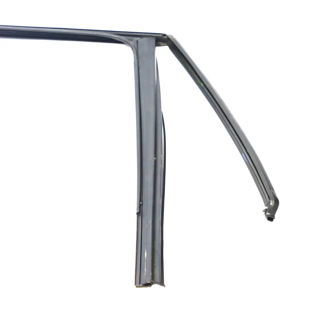 VW Touran Joint de porte arrière Joint de bande de fenêtre gauche - SKU 1T0845211 - Numéro de pièce 1T0845211