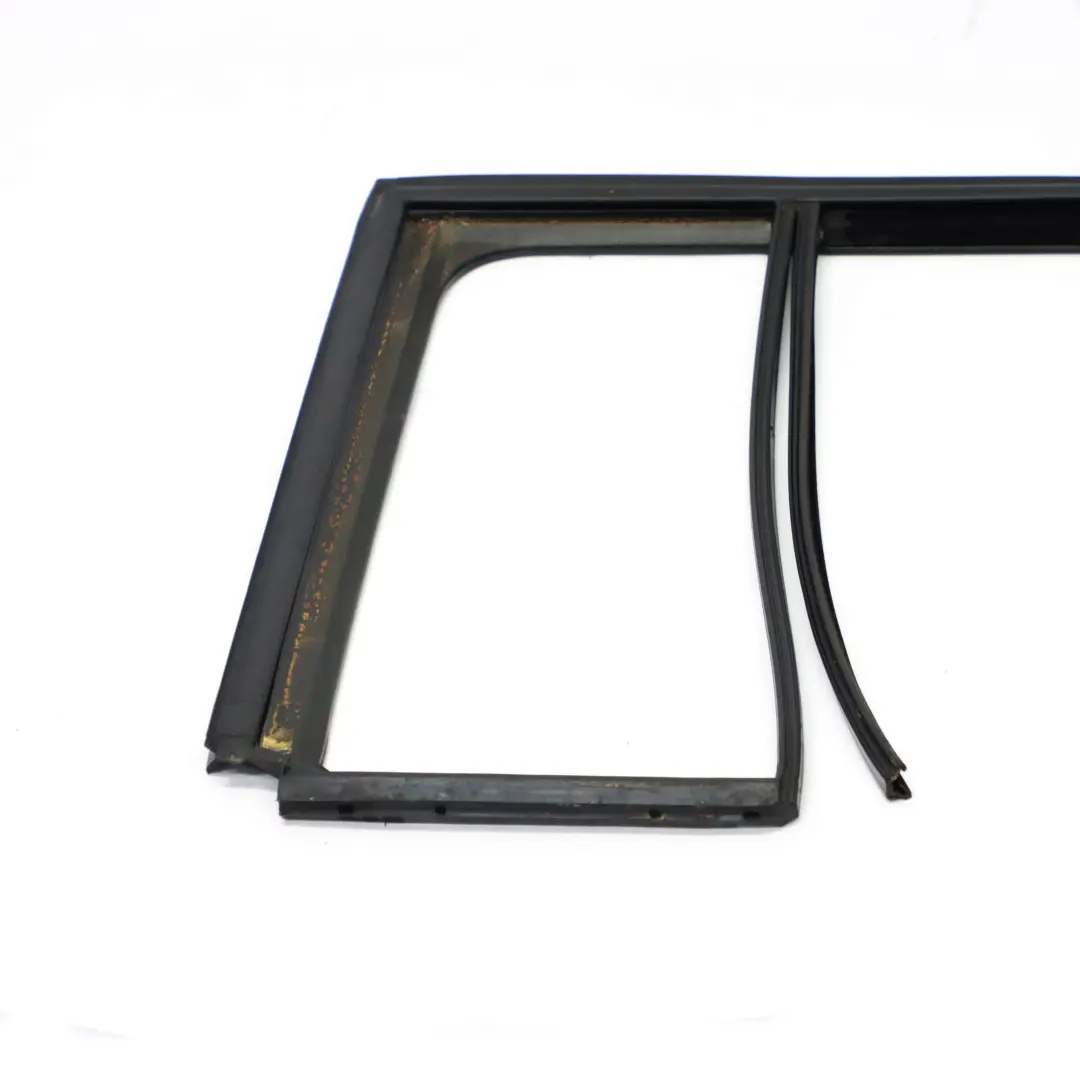 VW Touran Puerta Trasera Junta de Empaquetadura Derecho Ventana - SKU 1T0845212 - Número de pieza 1T0845212