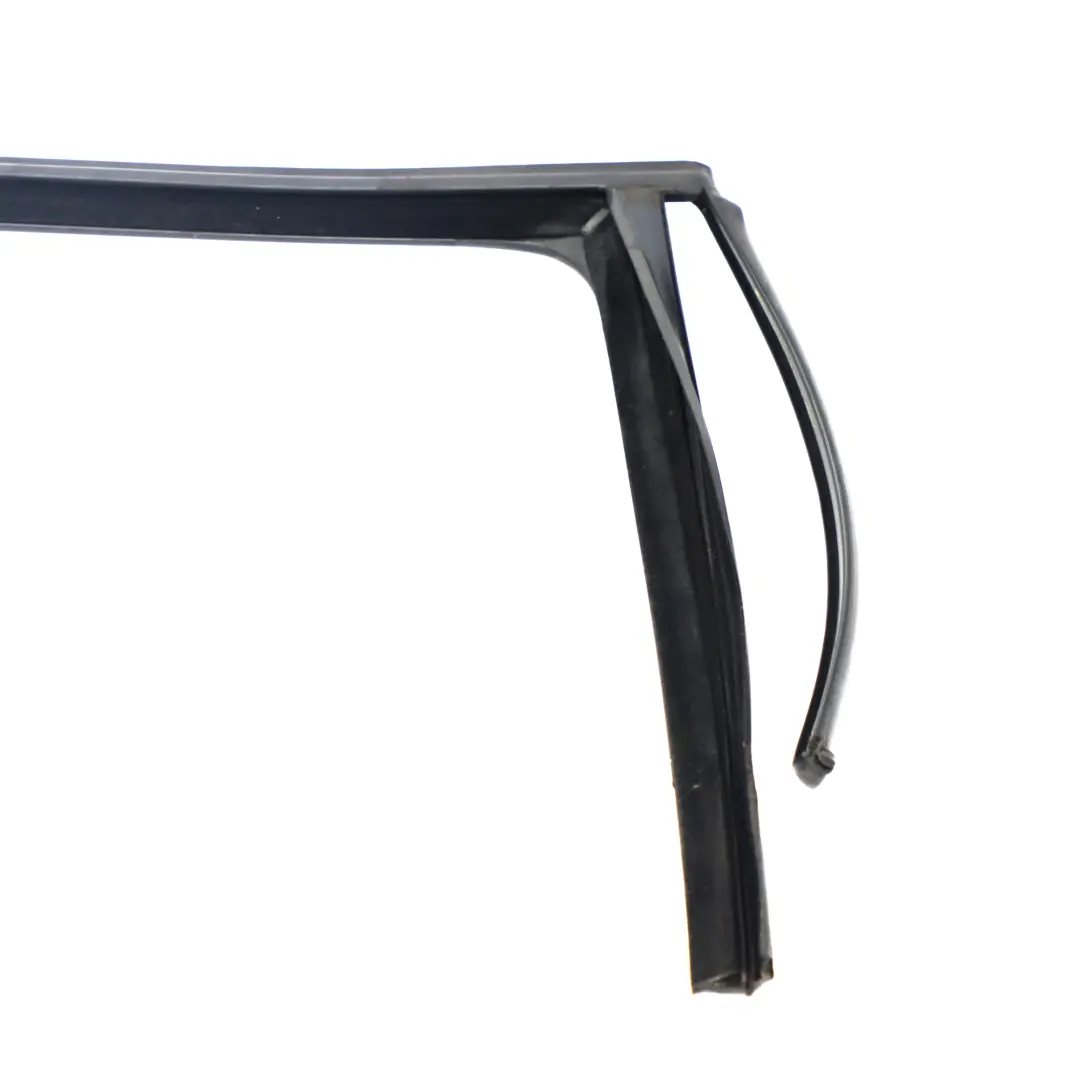 Puerta Trasera Junta de Empaquetadura Derecho Ventana para VW Touran con número de pieza 1T0845212 VW Touran Puerta Trasera Junta de Empaquetadura Derecho Ventana - SKU 1T0845212 - Número de pieza 1T0845212