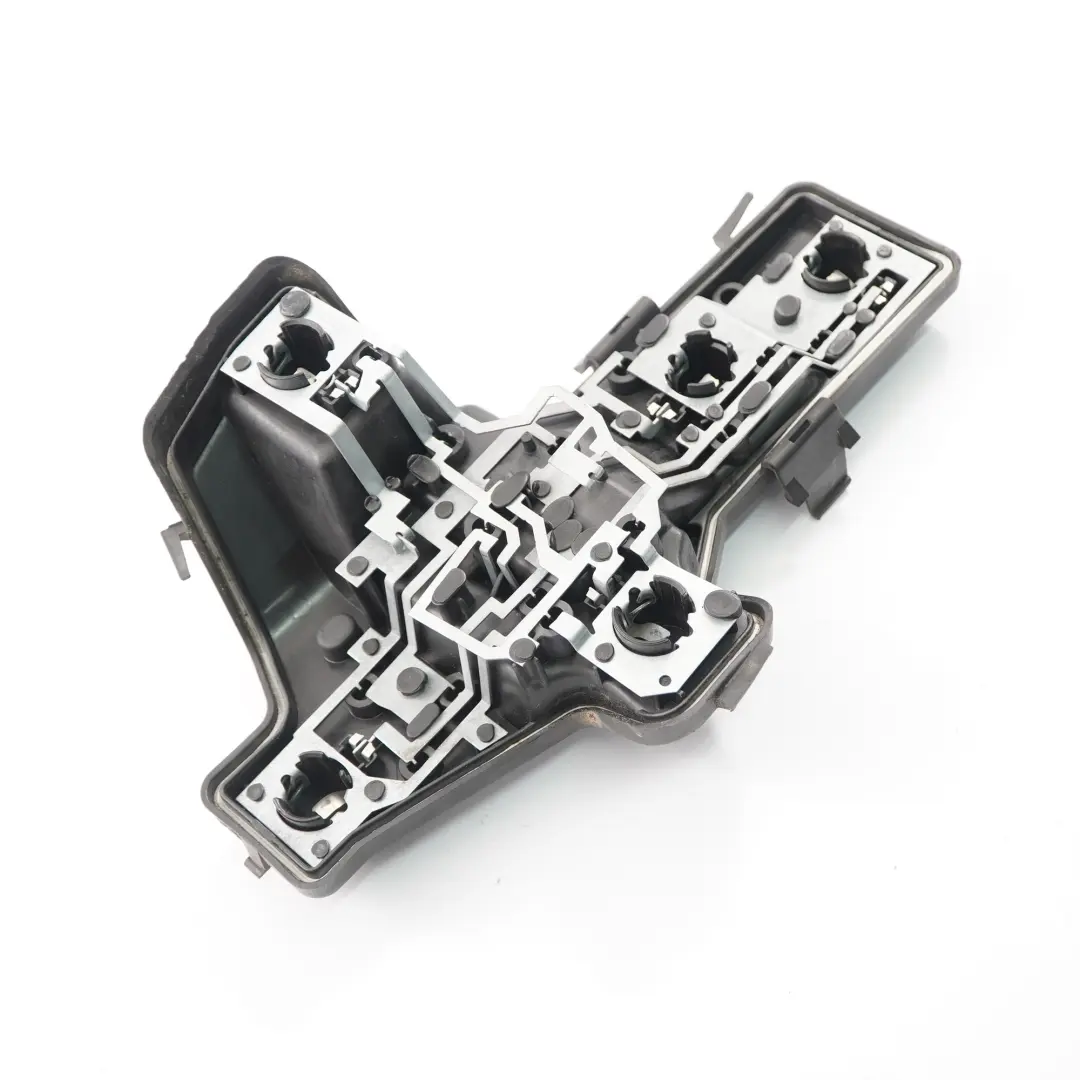 portalampada presa fanale posteriore sinistro per VW Volkswagen Touran 1T con numero di parte 1T0945257D VW Volkswagen Touran 1T portalampada presa fanale posteriore sinistro - SKU 1T0945257D - Numero di parte 1T0945257D