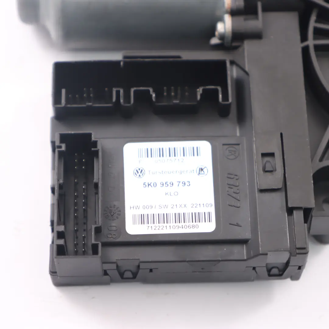 Fensterheber Motor vorne rechts Tür für Volkswagen VW Touran mit Teilenummer 1T0959701T Volkswagen VW Touran Fensterheber Motor vorne rechts Tür - SKU 1T0959701T - Teilenummer 1T0959701T