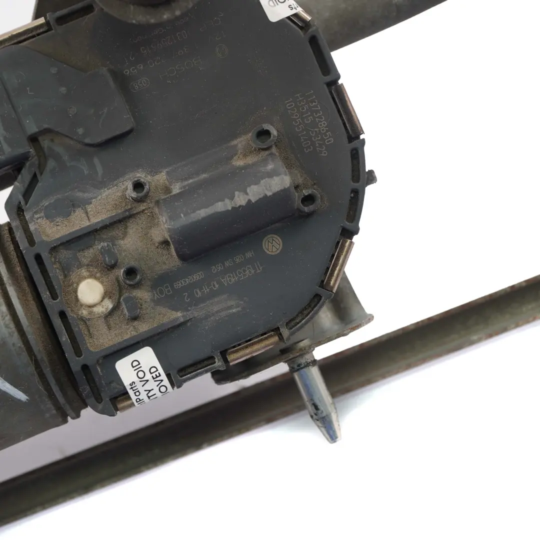 Windscreen Motor Volkswagen VW Caddy III Touran Wiper Washing System to with Part number 1T1955023 Windscreen Motor Volkswagen VW Caddy III Touran Wiper Washing System - SKU 1T1955023 - Part number 1T1955023