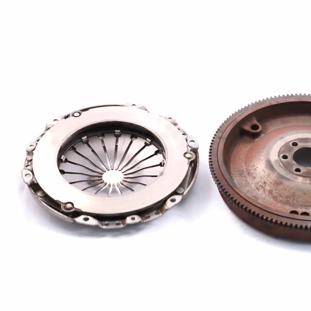 Citroen C3 9HX Diesel Kit embrayage volant moteur SMF mono-masse 0532N0 pour à propos du numéro de pièce 2004AV Citroen C3 9HX Diesel Kit embrayage volant moteur SMF mono-masse 0532N0 - SKU 2004AV - Numéro de pièce 2004AV