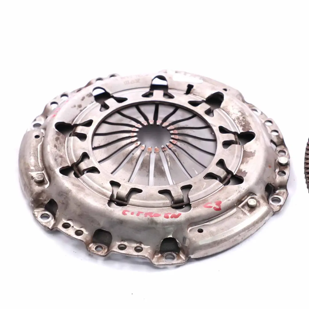 Citroen C3 9HX Diesel Kit embrayage volant moteur SMF mono-masse 0532N0 pour à propos du numéro de pièce 2004AV Citroen C3 9HX Diesel Kit embrayage volant moteur SMF mono-masse 0532N0 - SKU 2004AV - Numéro de pièce 2004AV