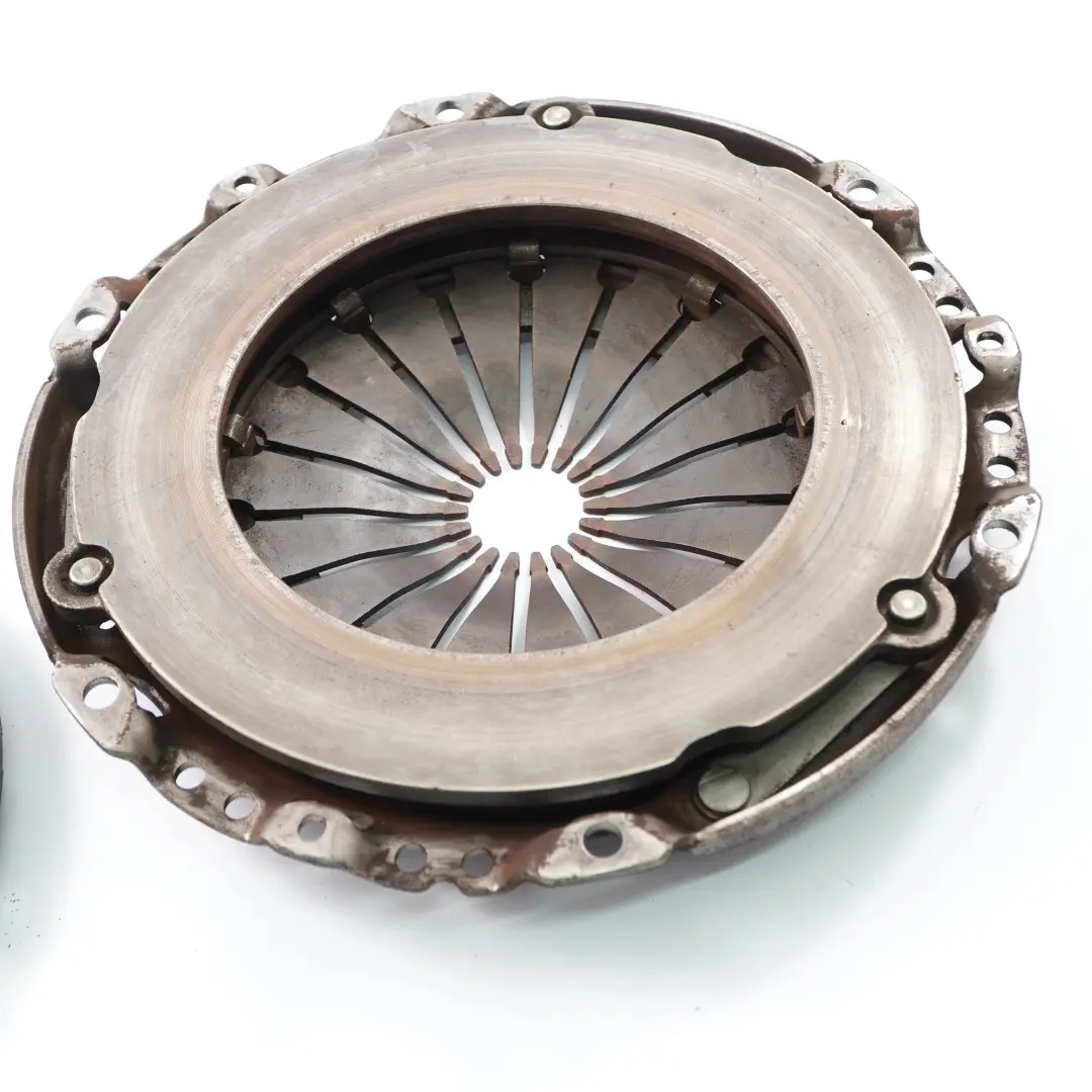 Kit D'Embrayage Peugeot 206 2.0 HDI DW10TD Diesel Disque Luk 123034810 323051510 pour à propos du numéro de pièce 2004CC Kit D'Embrayage Peugeot 206 2.0 HDI DW10TD Diesel Disque Luk 123034810 323051510 - SKU 2004CC - Numéro de pièce 2004CC