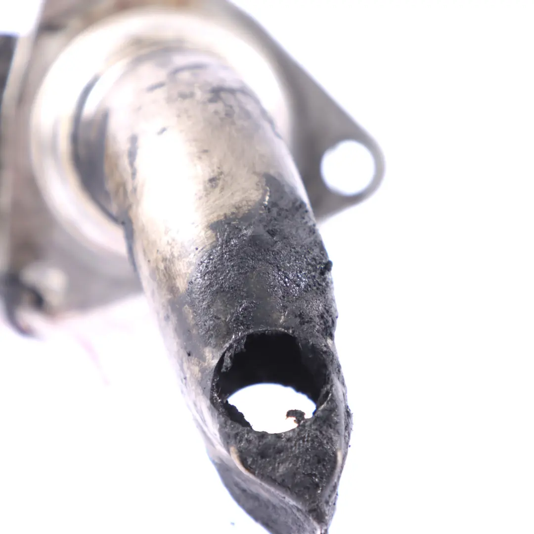 AGR Kühler Rohr Schlauch leitung für Opel Insignia A 2.0 CDTI Diesel motor mit Teilenummer 55562835 Opel Insignia A 2.0 CDTI Diesel motor AGR Kühler Rohr Schlauch leitung - SKU 55562835 - Teilenummer 55562835