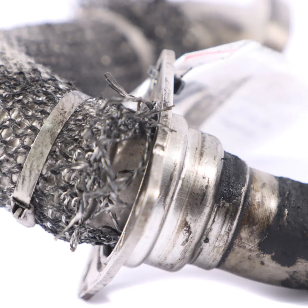 AGR Kühler Rohr Schlauch leitung für Opel Insignia A 2.0 CDTI Diesel motor mit Teilenummer 55562835 Opel Insignia A 2.0 CDTI Diesel motor AGR Kühler Rohr Schlauch leitung - SKU 55562835 - Teilenummer 55562835