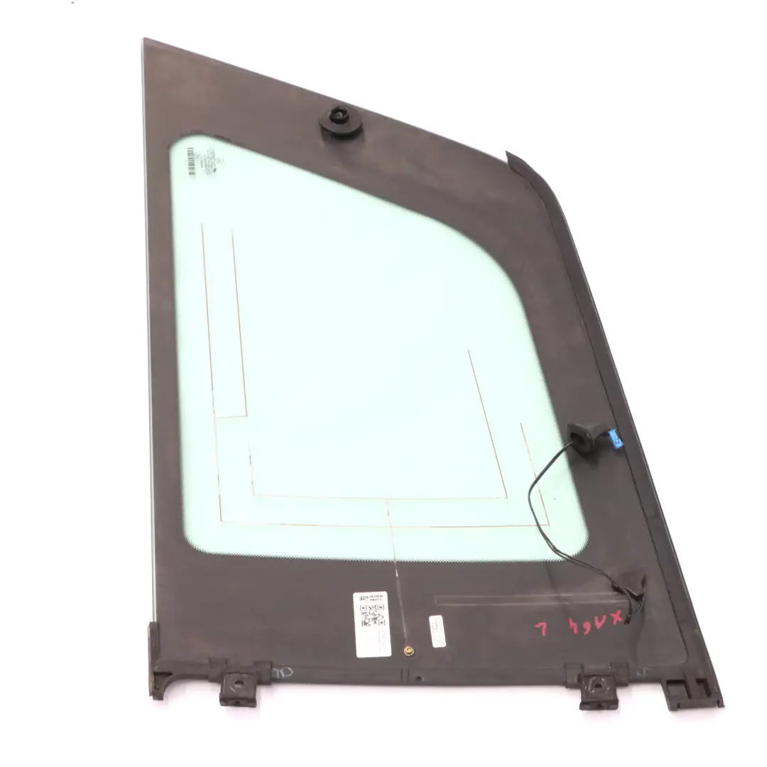 Fensterglas hinten links Viertel Seite grün Verglasung AS2 für Mercedes GL X164 mit Teilenummer A1646702750 Mercedes GL X164 Fensterglas hinten links Viertel Seite grün Verglasung AS2 - SKU A1646702750 - Teilenummer A1646702750