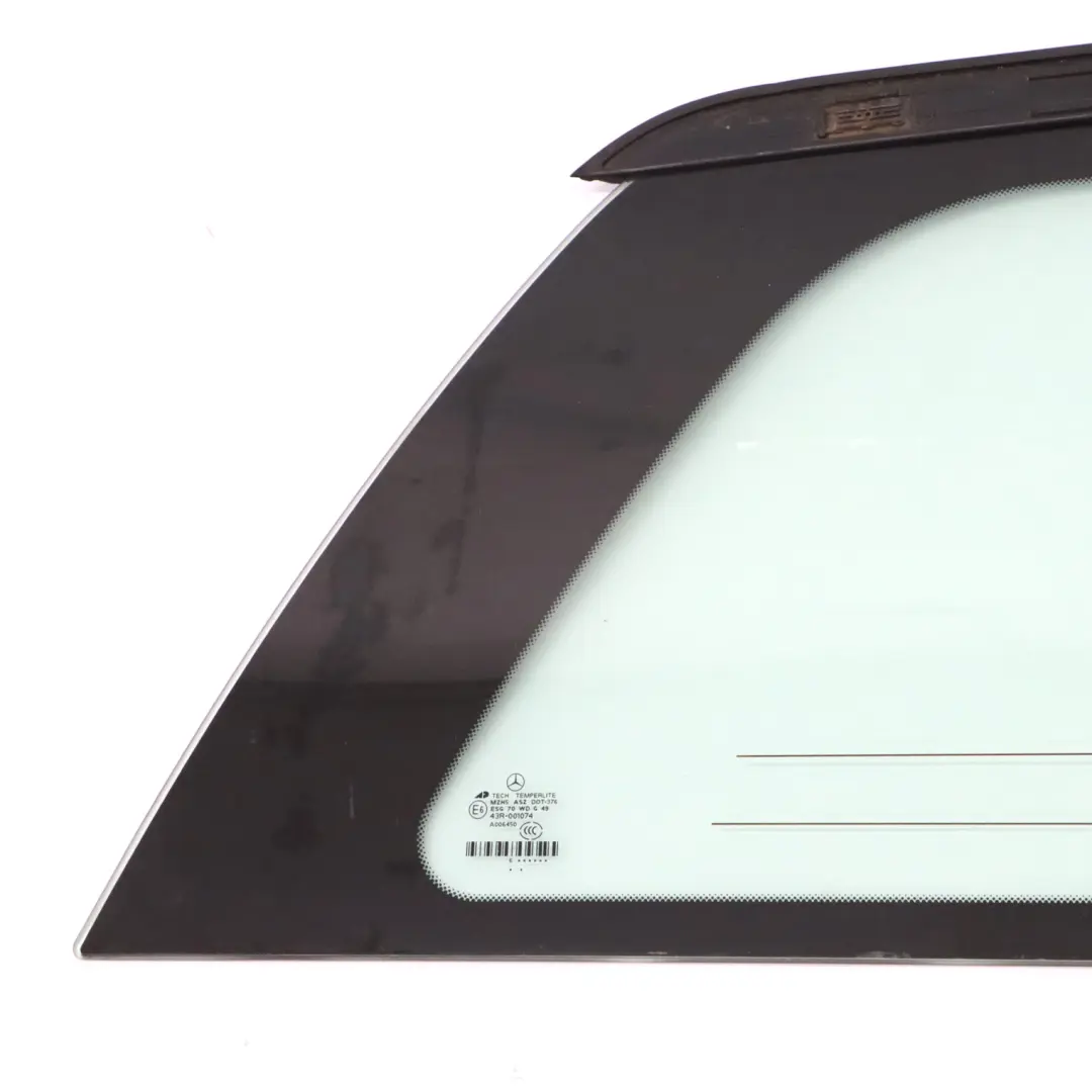 Vetro del finestrino posteriore destro Lato quarto Verde AS2 per Mercedes GL X164 con numero di parte A1646702850 Mercedes GL X164 Vetro del finestrino posteriore destro Lato quarto Verde AS2 - SKU A1646702850 - Numero di parte A1646702850