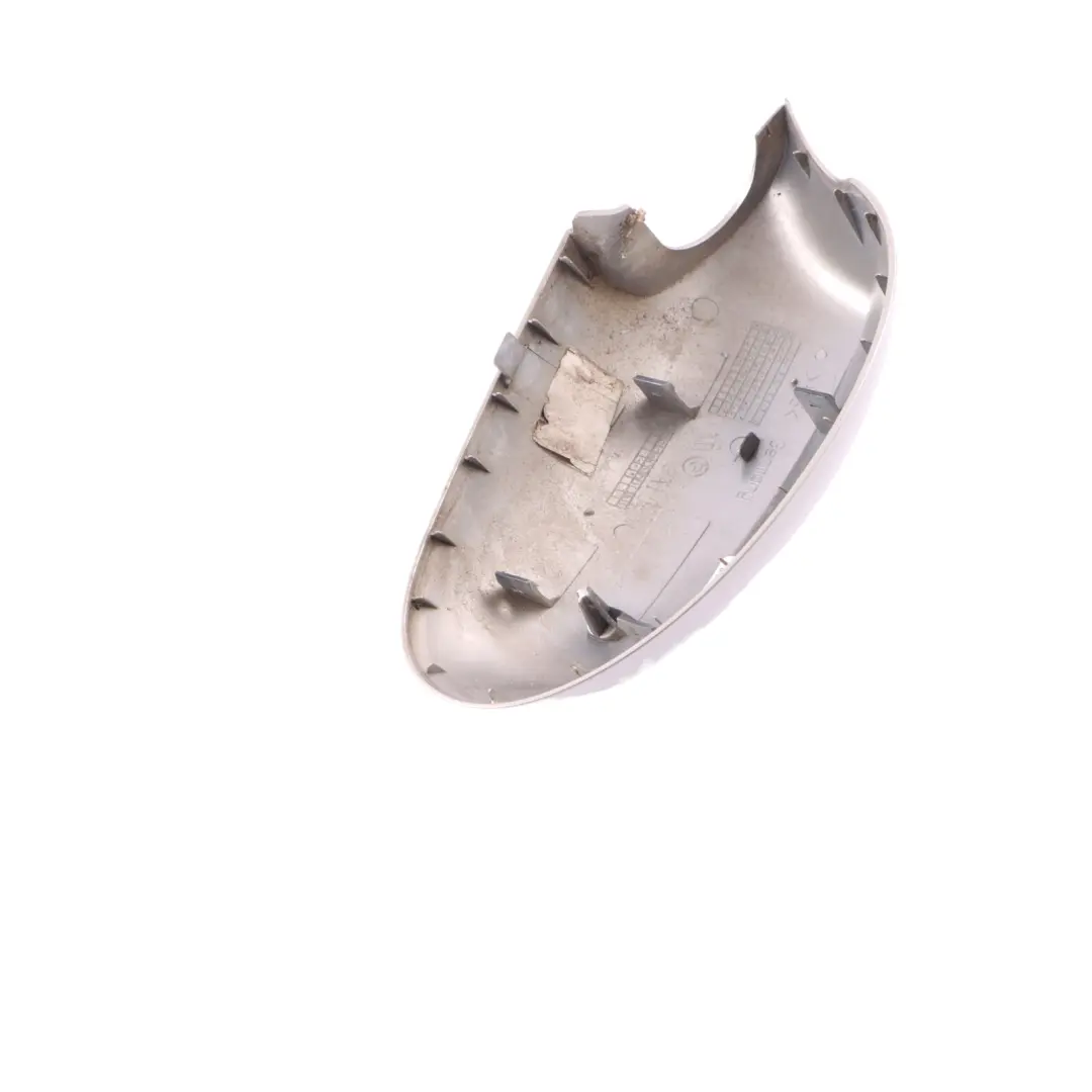 Retroviseur Revetement Capuchon Droite Cachemire Argent A72 pour BMW E81 E87 à propos du numéro de pièce 0032680 BMW E81 E87 Retroviseur Revetement Capuchon Droite Cachemire Argent A72 - SKU 0032680-KAS - Numéro de pièce 0032680