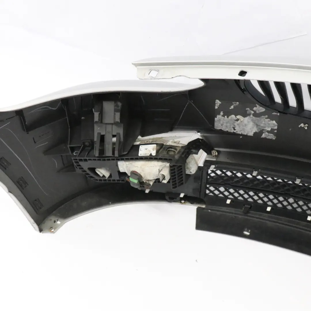 Zderzak Przedni Titansilber Srebrny Metalik - 354 do BMW Z4 E85 o numerze 0033248 BMW Z4 E85 Zderzak Przedni Titansilber Srebrny Metalik - 354 - SKU 0033248-TS - Numer Części 0033248