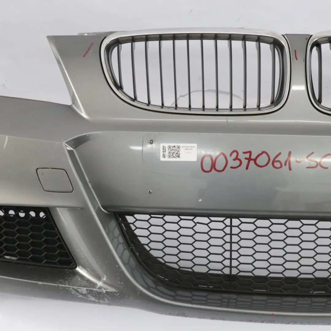 Zderzak Przedni M-Pakiet Spacegrau Szary Metalik - A52 do BMW E90 E91 LCI o numerze 0037061 BMW E90 E91 LCI Zderzak Przedni M-Pakiet Spacegrau Szary Metalik - A52 - SKU 0037061-SCG1 - Numer Części 0037061