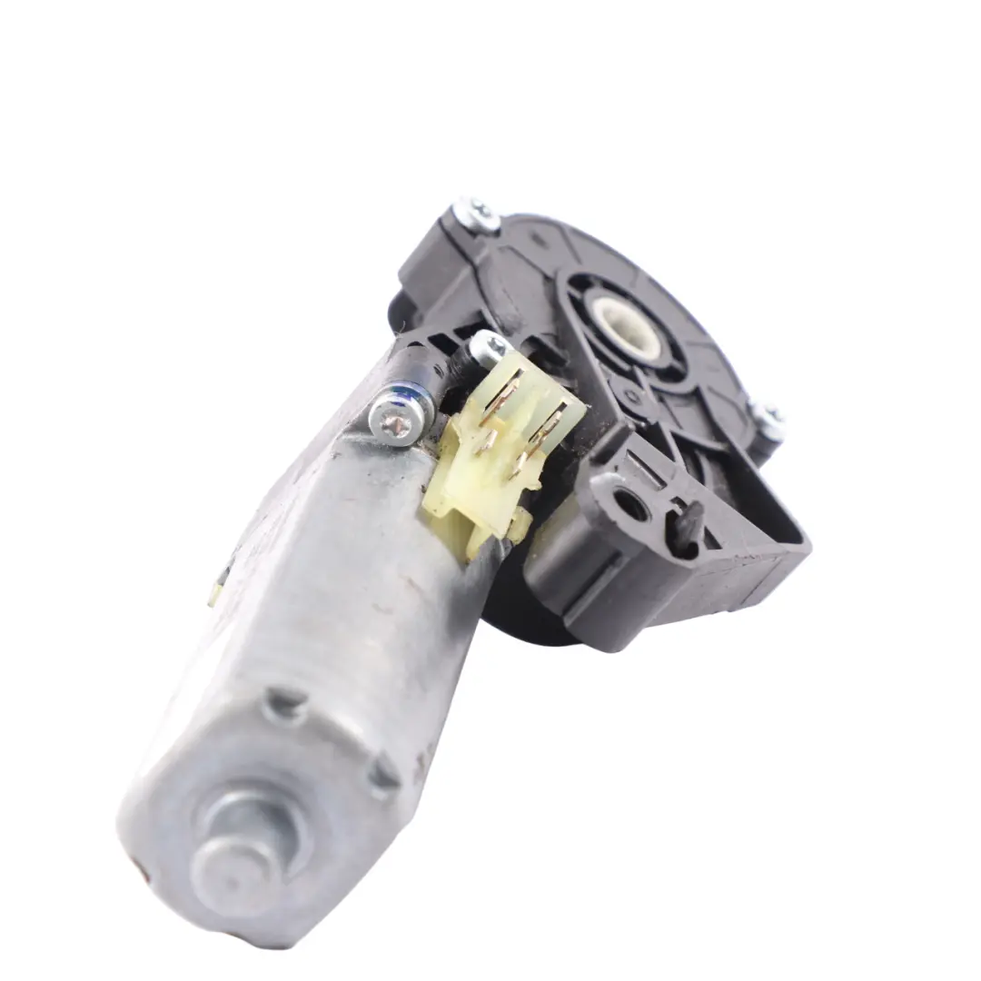 Regolatore motore sedile anteriore destro per Mercedes W204 C219 con numero di parte 0390203206 Mercedes W204 C219 Regolatore motore sedile anteriore destro - SKU 0390203206-2 - Numero di parte 0390203206