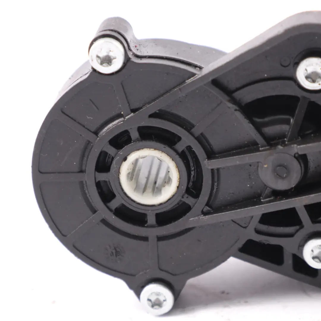 Front Right O/S Seat Adjuster Motor Actuator to Mercedes W204 C219 with Part number 0390203206 Mercedes W204 C219 Front Right O/S Seat Adjuster Motor Actuator - SKU 0390203206-2 - Part number 0390203206