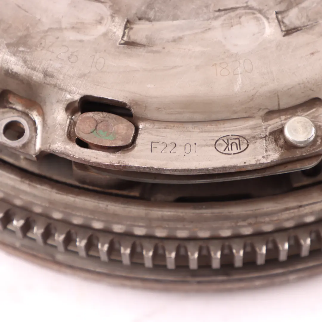 Mass Flywheel Clutch Kit to Volkswagen Transporter T5 2.0 TDI Dual Twin with Part number 03L105266AH Volkswagen Transporter T5 2.0 TDI Dual Twin Mass Flywheel Clutch Kit - SKU 03L105266AH - Part number 03L105266AH