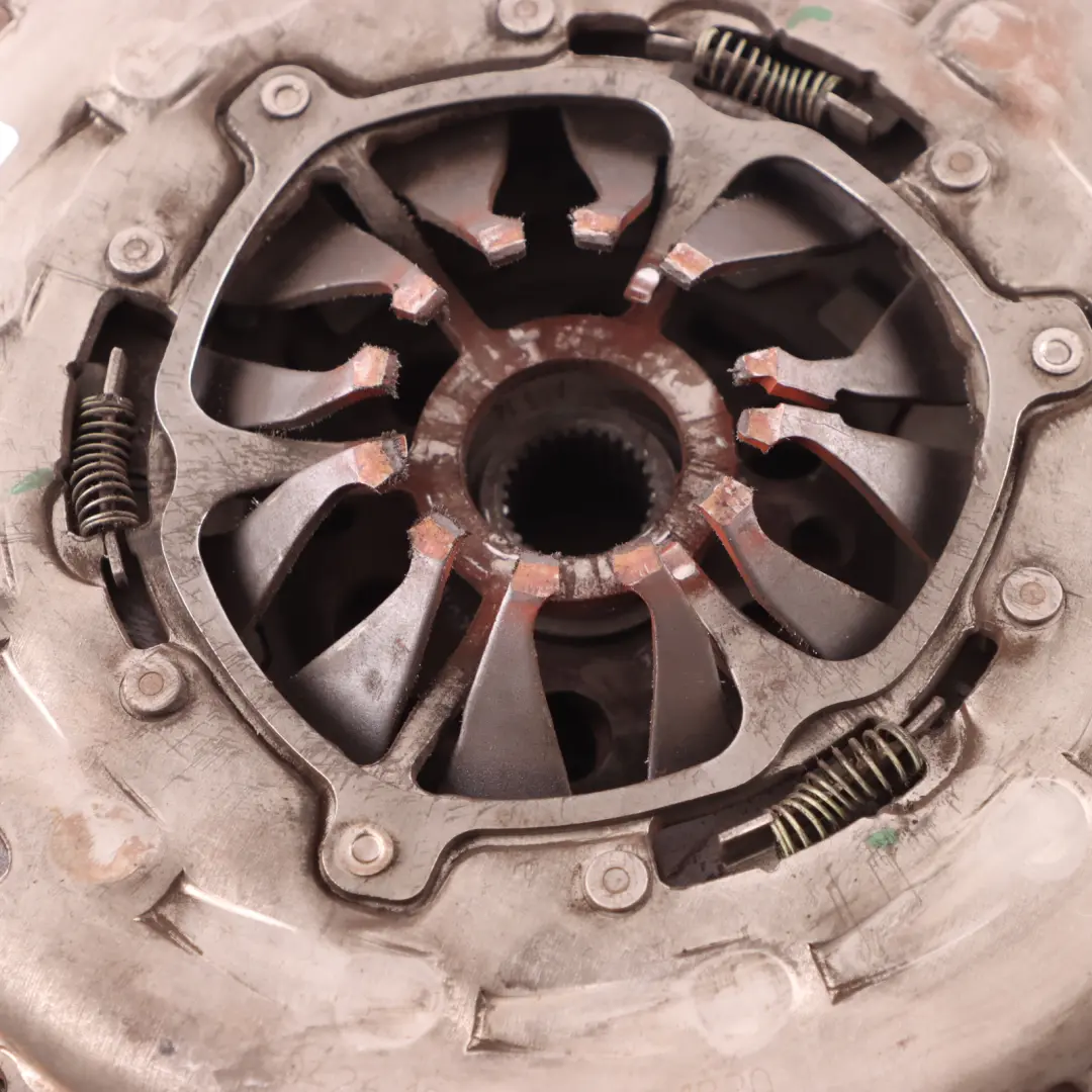 Mass Flywheel Clutch Kit to Volkswagen Transporter T5 2.0 TDI Dual Twin with Part number 03L105266AH Volkswagen Transporter T5 2.0 TDI Dual Twin Mass Flywheel Clutch Kit - SKU 03L105266AH - Part number 03L105266AH