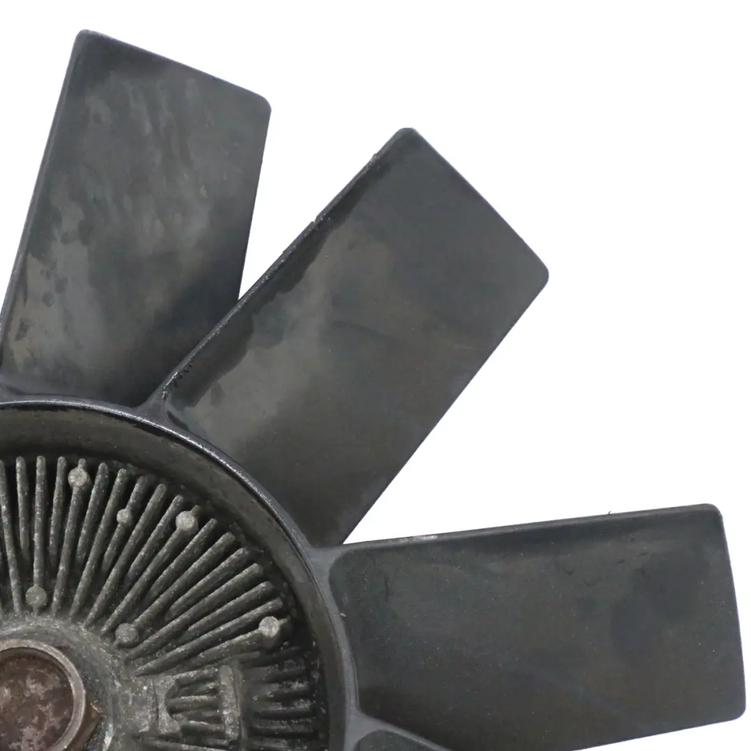 Ventilateur Viscous Volkswagen LT35 2.5 TDI Ventilateur radiateur pour à propos du numéro de pièce 074121302B Ventilateur Viscous Volkswagen LT35 2.5 TDI Ventilateur radiateur - SKU 074121302B - Numéro de pièce 074121302B