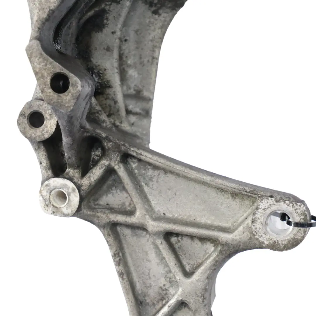 Support d'alternateur pour Volkswagen Transporter LT 35 2.5 TDI à propos du numéro de pièce 074145169F Volkswagen Transporter LT 35 2.5 TDI Support d'alternateur - SKU 074145169F - Numéro de pièce 074145169F