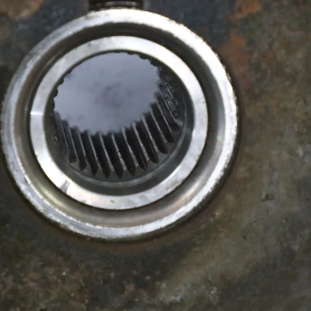 Radträger hinten links Aufhängung Achse Radnabe für BMW E38 mit Teilenummer 1090747 BMW E38 Radträger hinten links Aufhängung Achse Radnabe - SKU 1090747 - Teilenummer 1090747