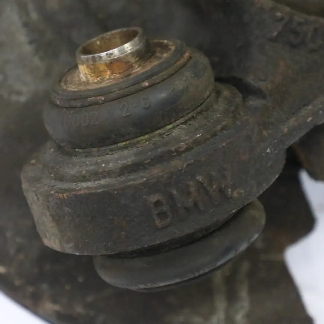 BMW E38 Wheel Carrier Rear Right O/S Suspension Axle Wheel Hub - SKU 1090748 - Part number 1090748