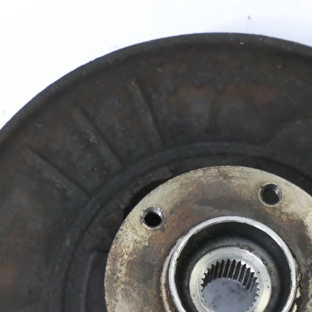 BMW E38 soporte de rueda trasera derecha eje de suspensión cubo - SKU 1090748 - Número de pieza 1090748