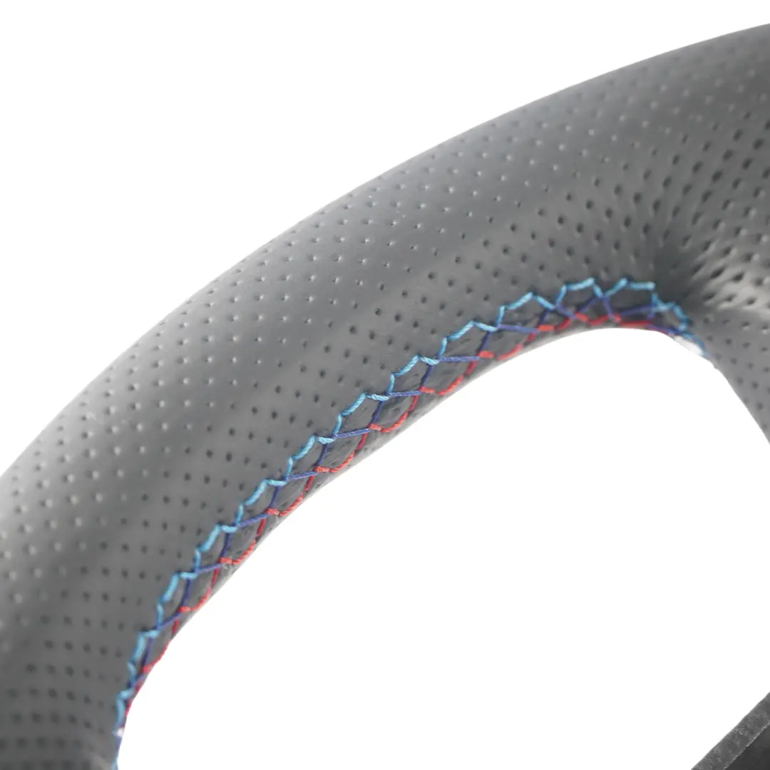 NOUVEAU Volant en Cuir Noir pour BMW E38 E39 à propos du numéro de pièce 1094259 BMW E38 E39 NOUVEAU Volant en Cuir Noir - SKU 1094259-1 - Numéro de pièce 1094259