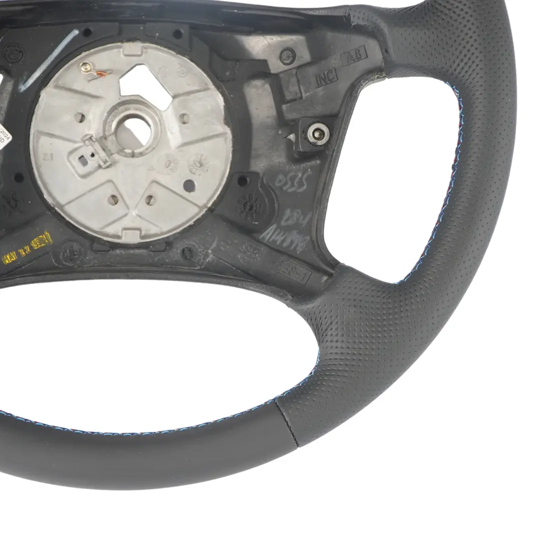 Kierownica NOWA Czarna Skóra do BMW E38 E39 o numerze 1094259 BMW E38 E39 Kierownica NOWA Czarna Skóra - SKU 1094259-1 - Numer Części 1094259