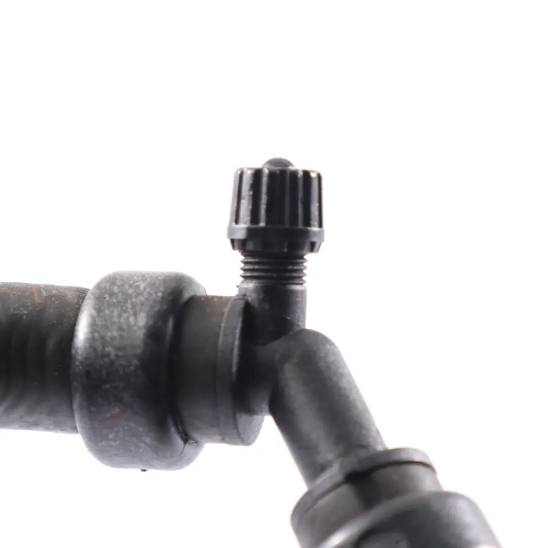 Tuyau de refroidissement d'eau Tuyauterie pour Opel Vivaro Renault Trafic à propos du numéro de pièce 110606508R Opel Vivaro Renault Trafic Tuyau de refroidissement d'eau Tuyauterie - SKU 110606508R - Numéro de pièce 110606508R