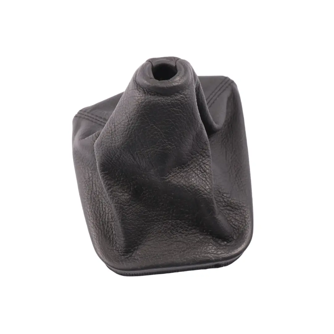 Copertura leva del cambio in pelle nera Cambio manuale per BMW E46 con numero di parte 1434427 BMW E46 Copertura leva del cambio in pelle nera Cambio manuale - SKU 1434427 - Numero di parte 1434427