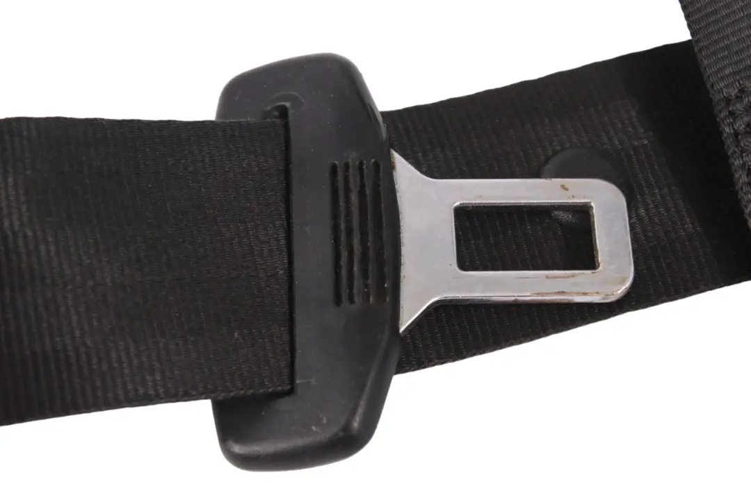 VW Volkswagen Passat B6 Ceinture De Sécurité Arrière Ceinture Droite - SKU 193857737A - Numéro de pièce 193857737A