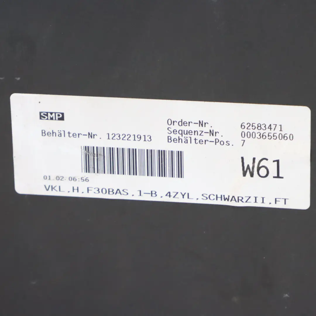 Zderzak Tylny PDC Schwarz 2 Czarny - 668 do BMW F30 o numerze 2239981 BMW F30 Zderzak Tylny PDC Schwarz 2 Czarny - 668 - SKU 2239981-SCH - Numer Części 2239981
