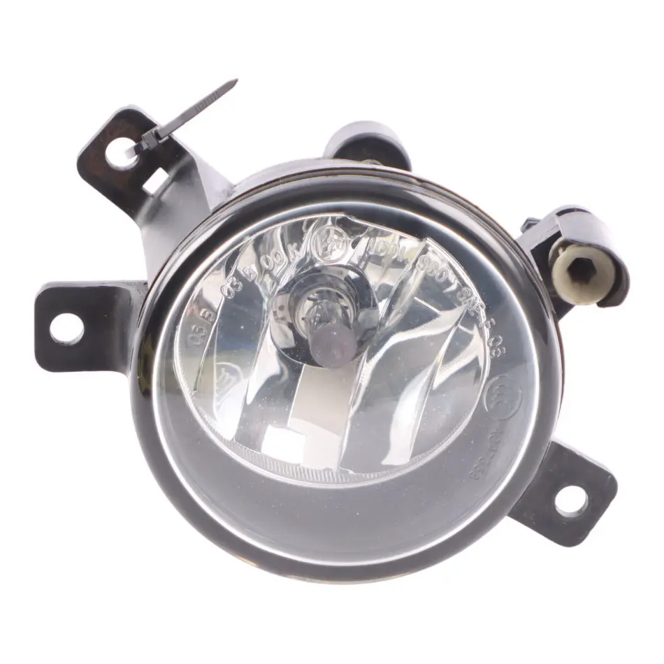 Lampa Przeciwmgielna Halogen Zderzaka Przednia Prawa do BMW E84 o numerze 2990020 BMW E84 Lampa Przeciwmgielna Halogen Zderzaka Przednia Prawa - SKU 2990020 - Numer Części 2990020