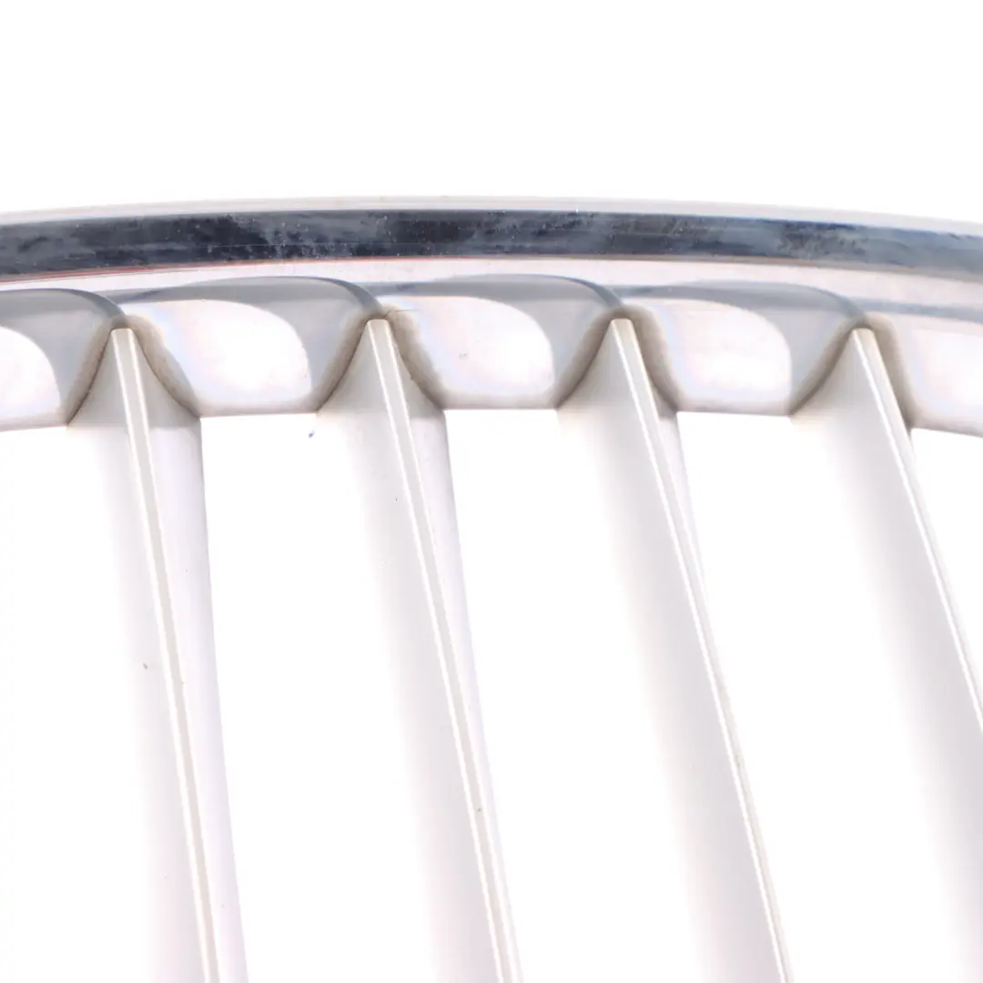 Przednia Atrapa Chłodnicy Grill Prawa Chrom do BMW X1 E84 o numerze 2993308 BMW X1 E84 Przednia Atrapa Chłodnicy Grill Prawa Chrom - SKU 2993308-1 - Numer Części 2993308