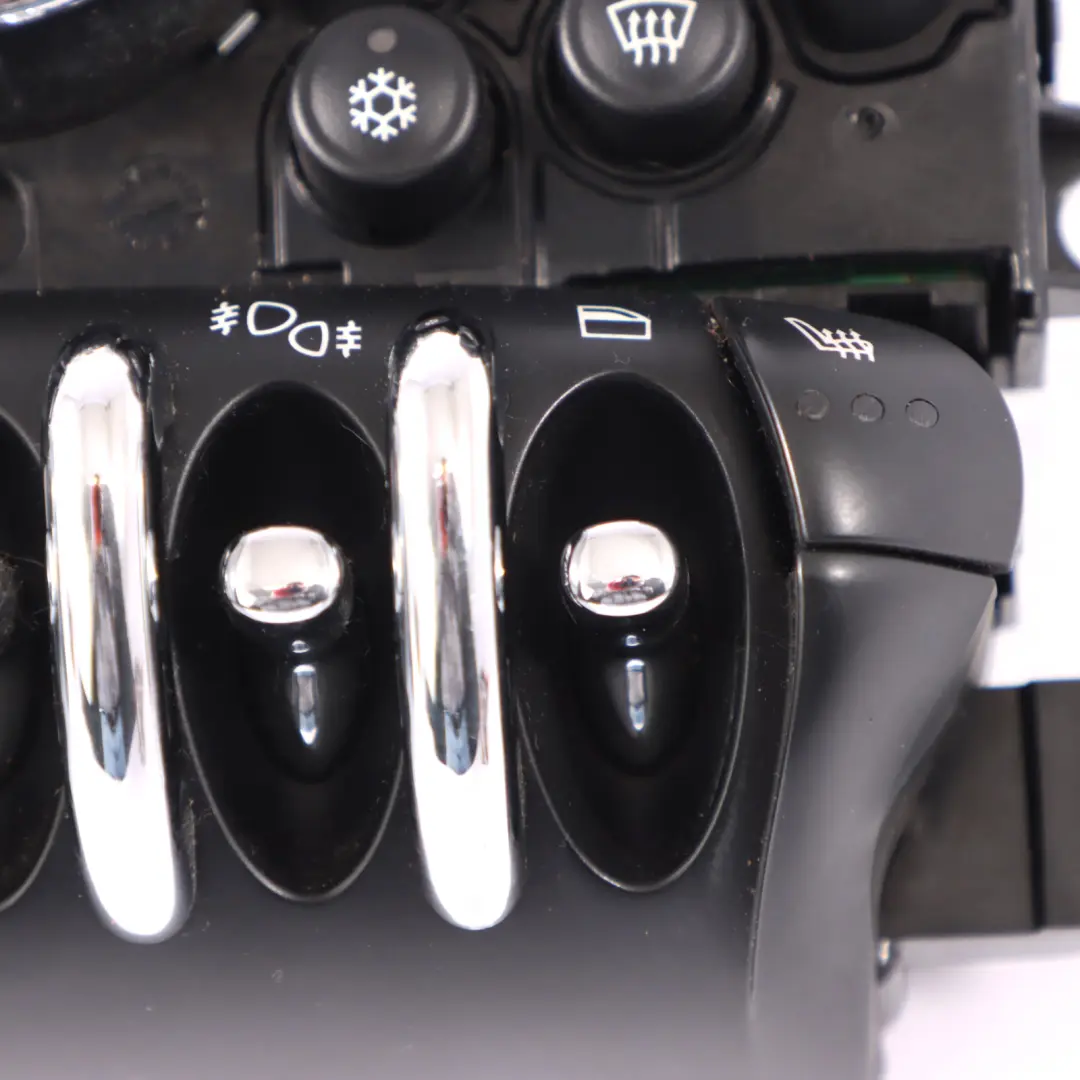 Panel Sterowania Klimatyzacji do Mini Cooper R57 LCI o numerze 3457397 Mini Cooper R57 LCI Panel Sterowania Klimatyzacji - SKU 3457397-20 - Numer Części 3457397