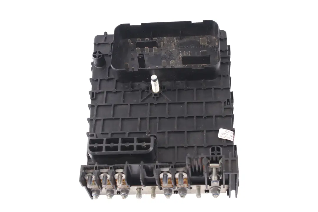 Boîte à fusibles Relais Module électrique pour Volkswagen VW Passat B6 à propos du numéro de pièce 3C0937125 Volkswagen VW Passat B6 Boîte à fusibles Relais Module électrique - SKU 3c0937125 - Numéro de pièce 3C0937125