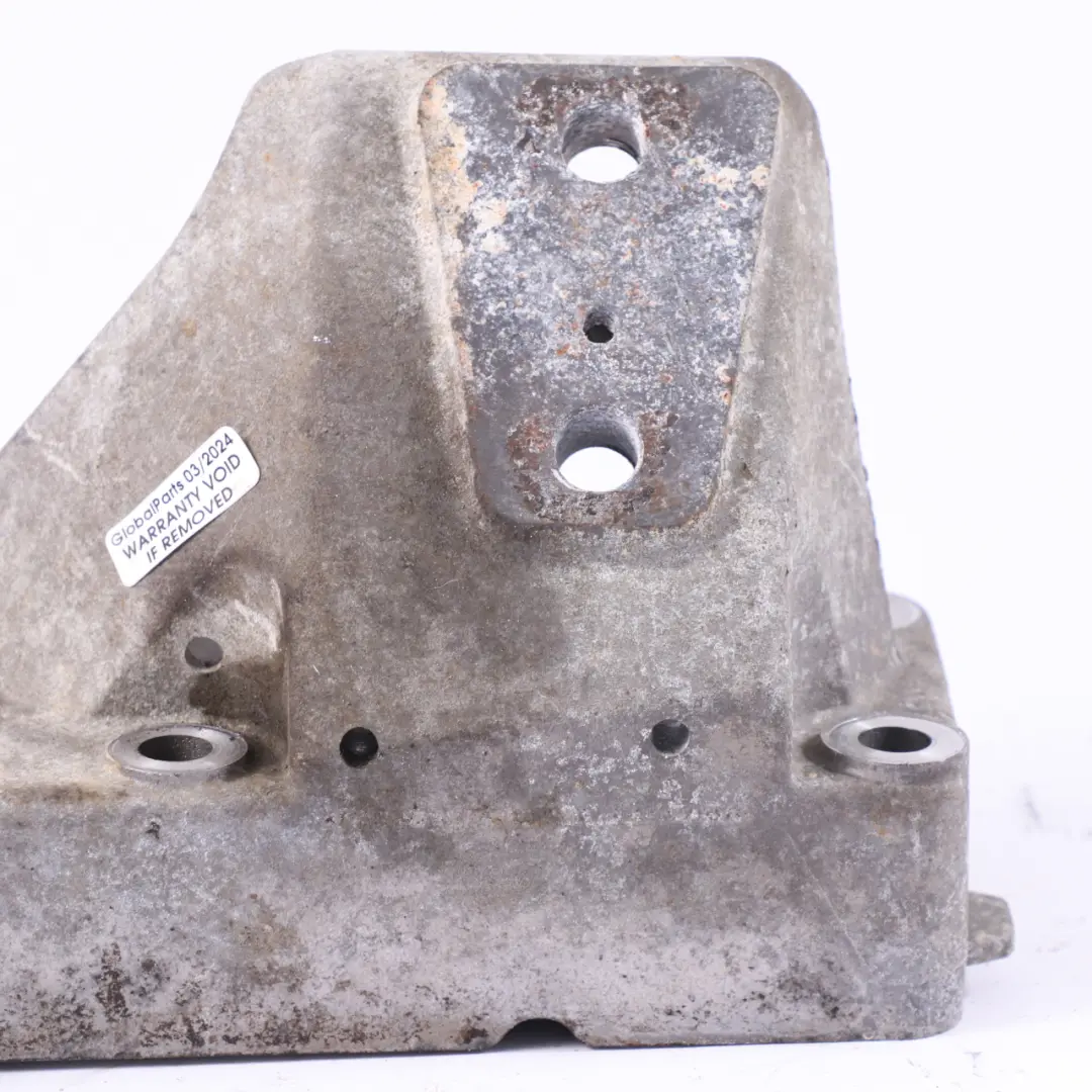 Suspension Bracket Mount Support Right O/S to Iveco Daily II Engine with Part number 504050580 Iveco Daily II Engine Suspension Bracket Mount Support Right O/S - SKU 504050580 - Part number 504050580