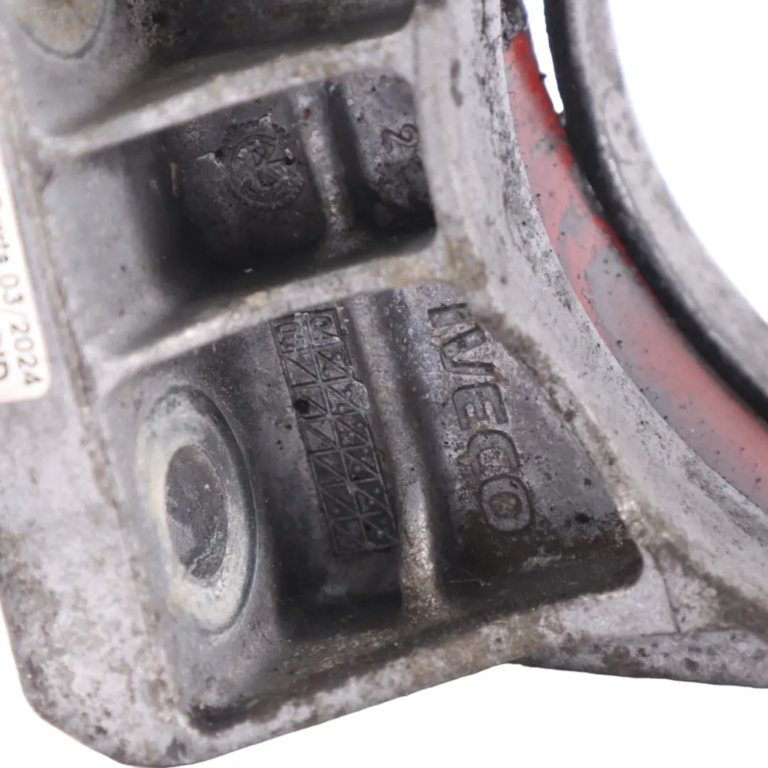 Servolenkungsflüssigkeitsbehälter Halterung Halterung für Iveco Daily II mit Teilenummer 504090981 Iveco Daily II Servolenkungsflüssigkeitsbehälter Halterung Halterung - SKU 504090981 - Teilenummer 504090981