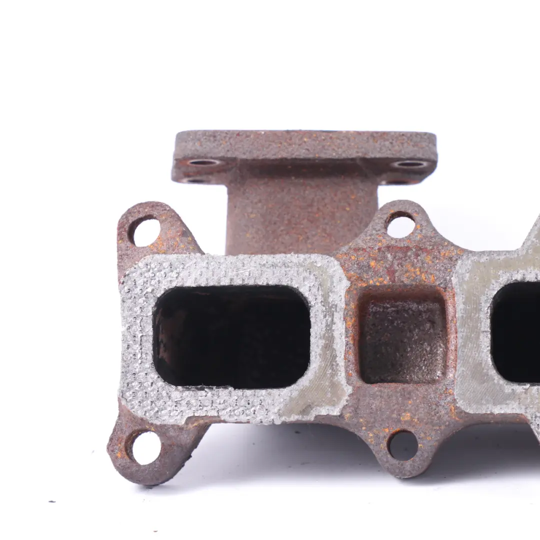 Colector de escape Iveco Daily II 2.3 Diesel Tubo salida gases escape para con número de pieza 504131858 Colector de escape Iveco Daily II 2.3 Diesel Tubo salida gases escape - SKU 504131858 - Número de pieza 504131858