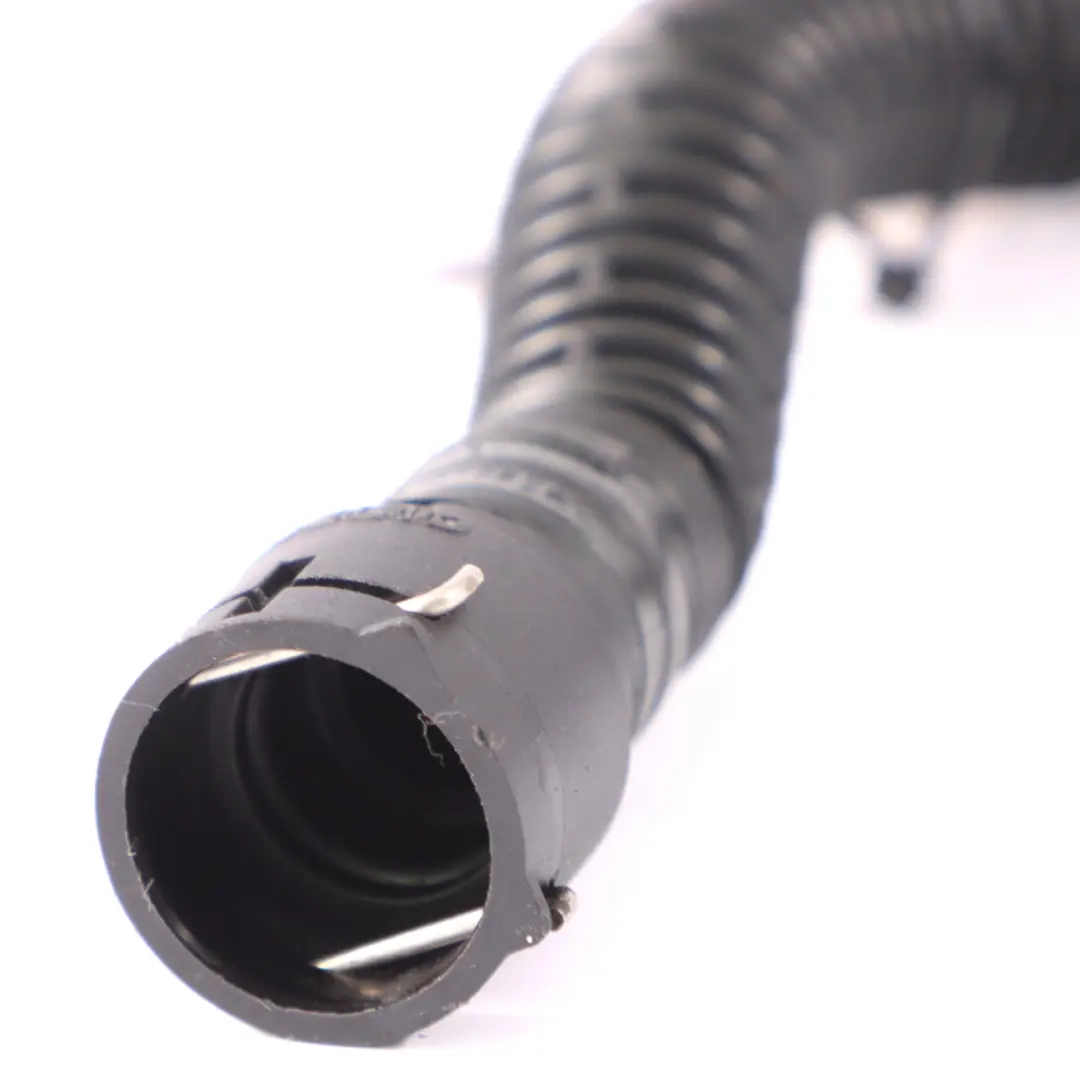 Oil Cooler Inlet Pipe Hose to Opel Zafira Insignia A 2.0 Cdti with Part number 55488382 Opel Zafira Insignia A 2.0 Cdti Oil Cooler Inlet Pipe Hose - SKU 55488382 - Part number 55488382