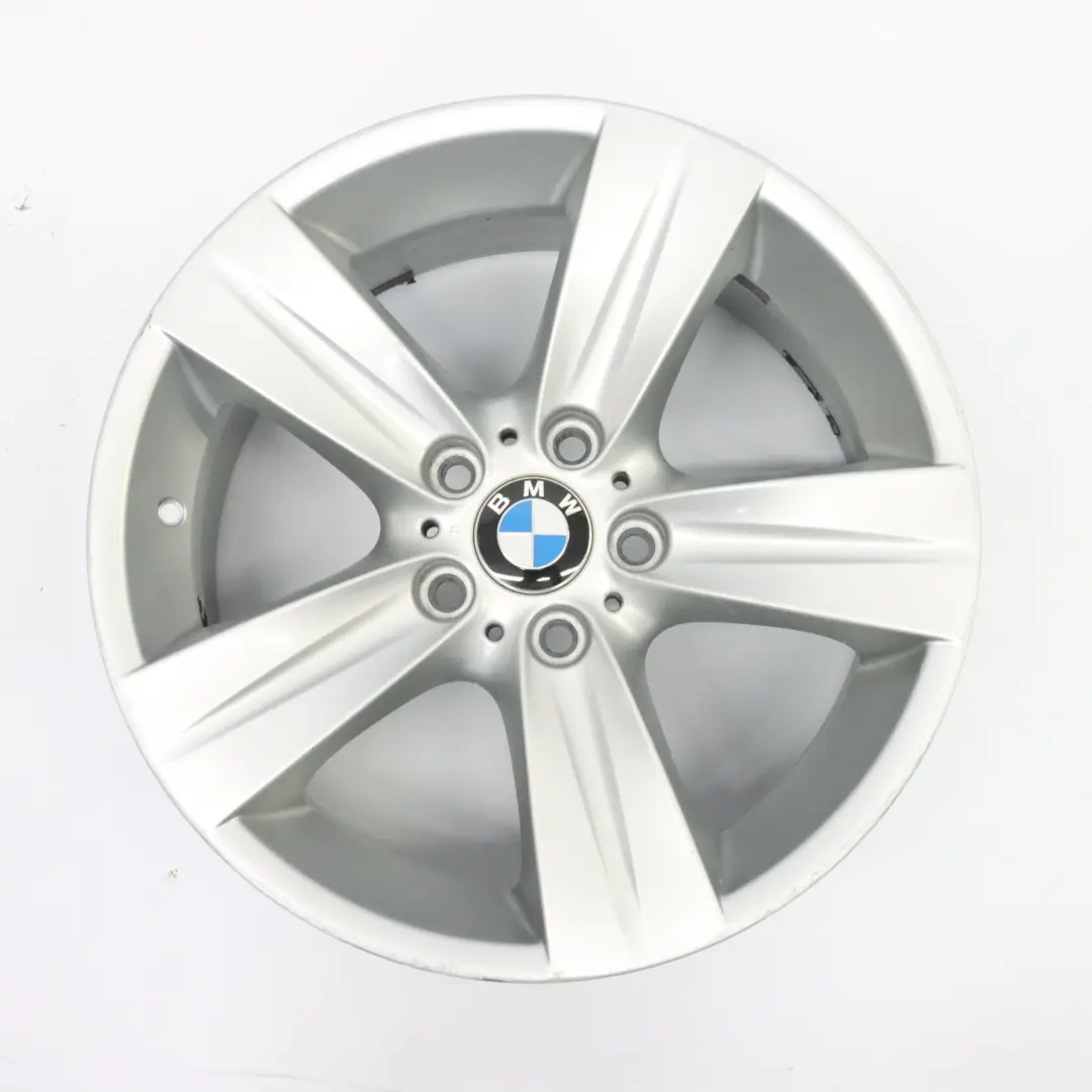 Cerchio ruota posteriore lega 18" 8,5J ET:37 per BMW E90 E91 E92 E93 con numero di parte 6768859 BMW E90 E91 E92 E93 Cerchio ruota posteriore lega 18" 8,5J ET:37 - SKU 6768859-7 - Numero di parte 6768859