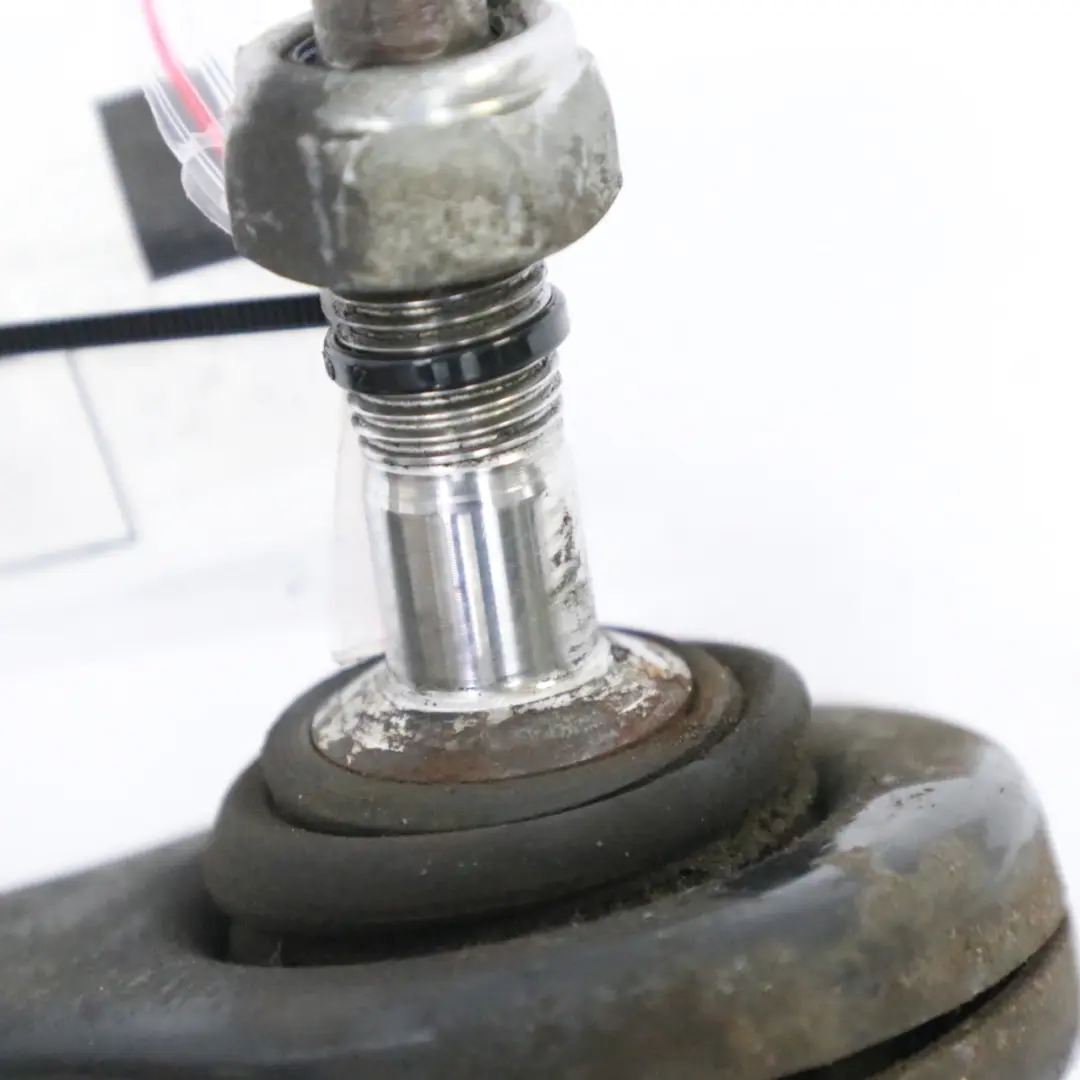 Bras de contrôle BMW E38 Z8 E52 Suspension de l'essieu arrière droit pour à propos du numéro de pièce 6770060 Bras de contrôle BMW E38 Z8 E52 Suspension de l'essieu arrière droit - SKU 6770060 - Numéro de pièce 6770060