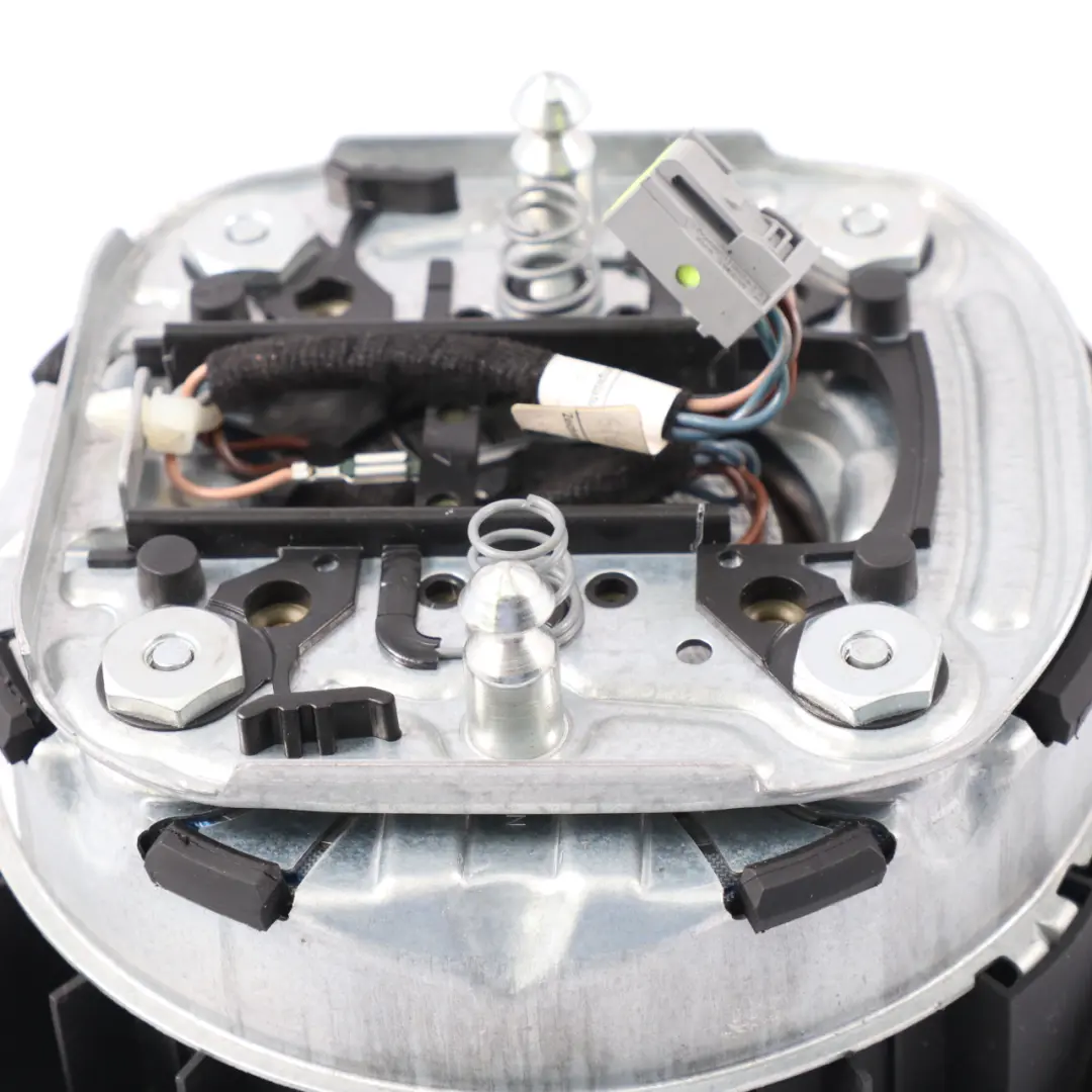 Modulo airbag per volante lato guida per BMW X1 E84 E90 E91 con numero di parte 6779829 BMW X1 E84 E90 E91 Modulo airbag per volante lato guida - SKU 6779829-5 - Numero di parte 6779829