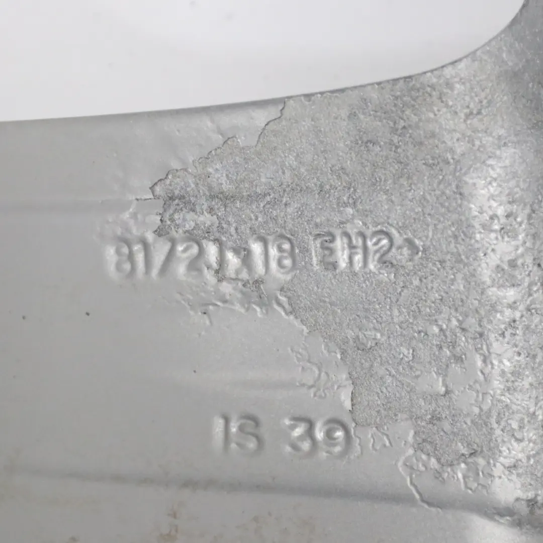 Cerchio ruota posteriore in lega 18" Star Spoke 287 8.5J ET:39 per BMW E90 E91 E92 con numero di parte 6783635 BMW E90 E91 E92 Cerchio ruota posteriore in lega 18" Star Spoke 287 8.5J ET:39 - SKU 6783635-2 - Numero di parte 6783635