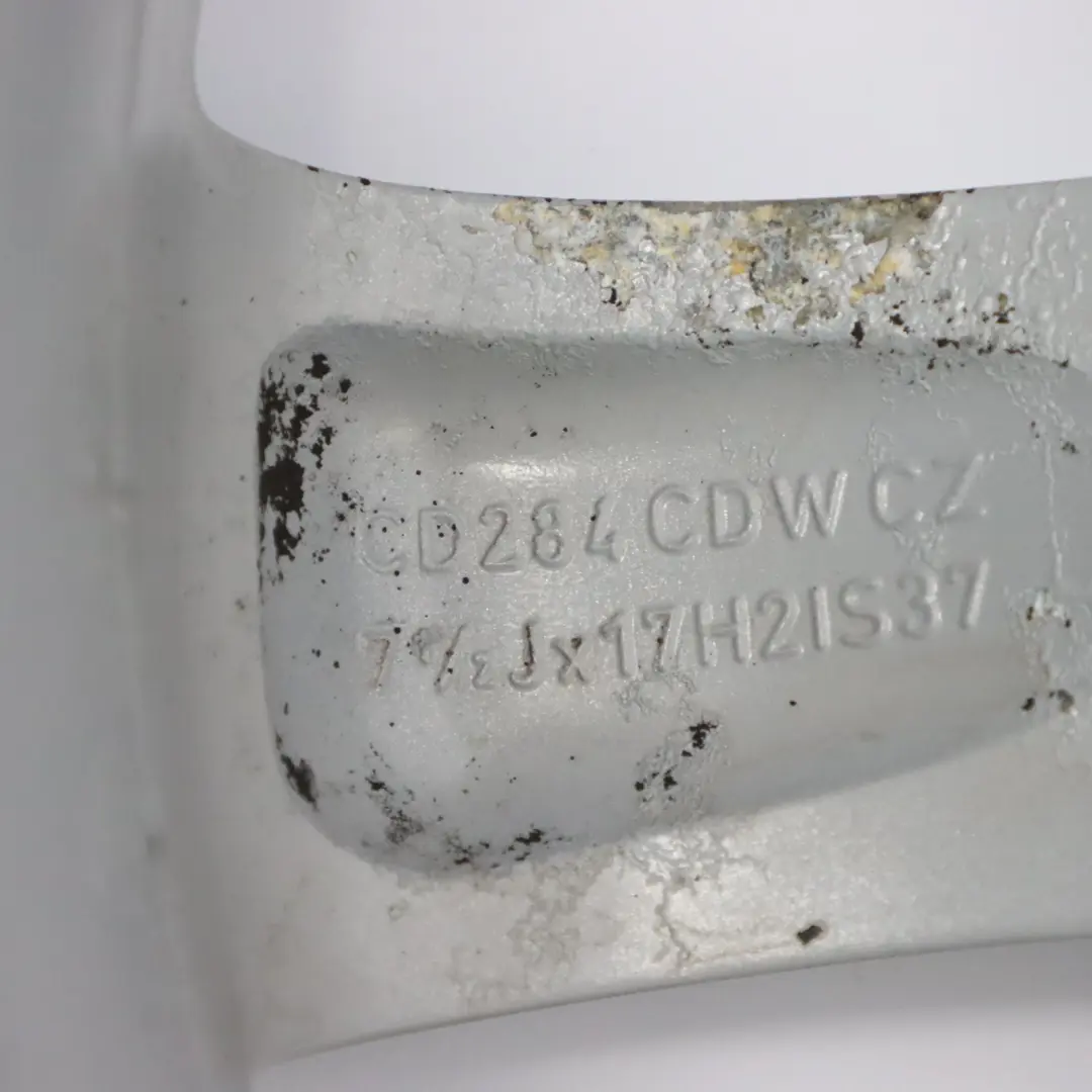 Cerchio in lega argento 17" V Spoke 413 7,5J ET:37 per BMW F30 F31 F32 con numero di parte 6796240 BMW F30 F31 F32 Cerchio in lega argento 17" V Spoke 413 7,5J ET:37 - SKU 6796240-2 - Numero di parte 6796240