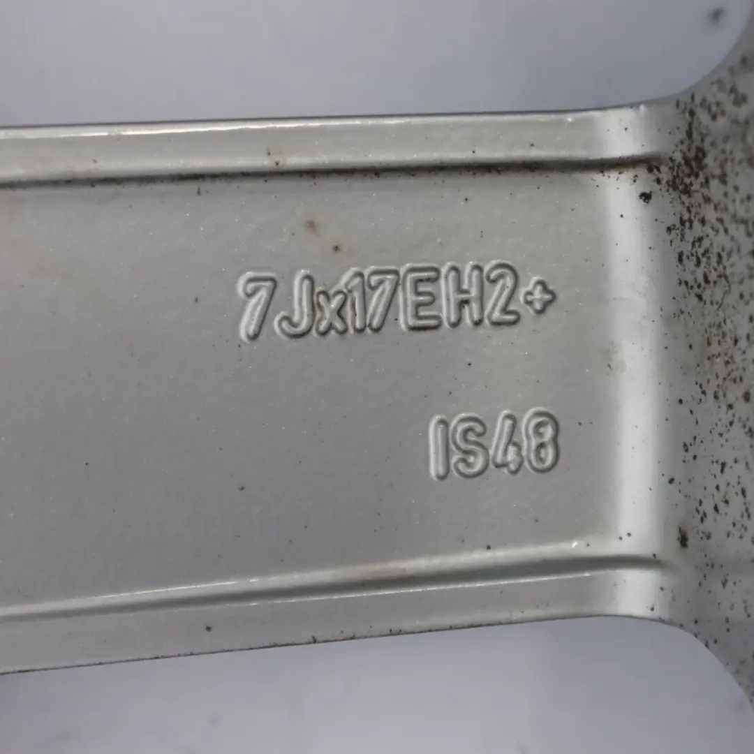 Cerchio in lega argento 17" ET:48 7J per Mini Cooper One R55 R56 R57 R58 con numero di parte 6850503 Mini Cooper One R55 R56 R57 R58 Cerchio in lega argento 17" ET:48 7J - SKU 6850503-2 - Numero di parte 6850503