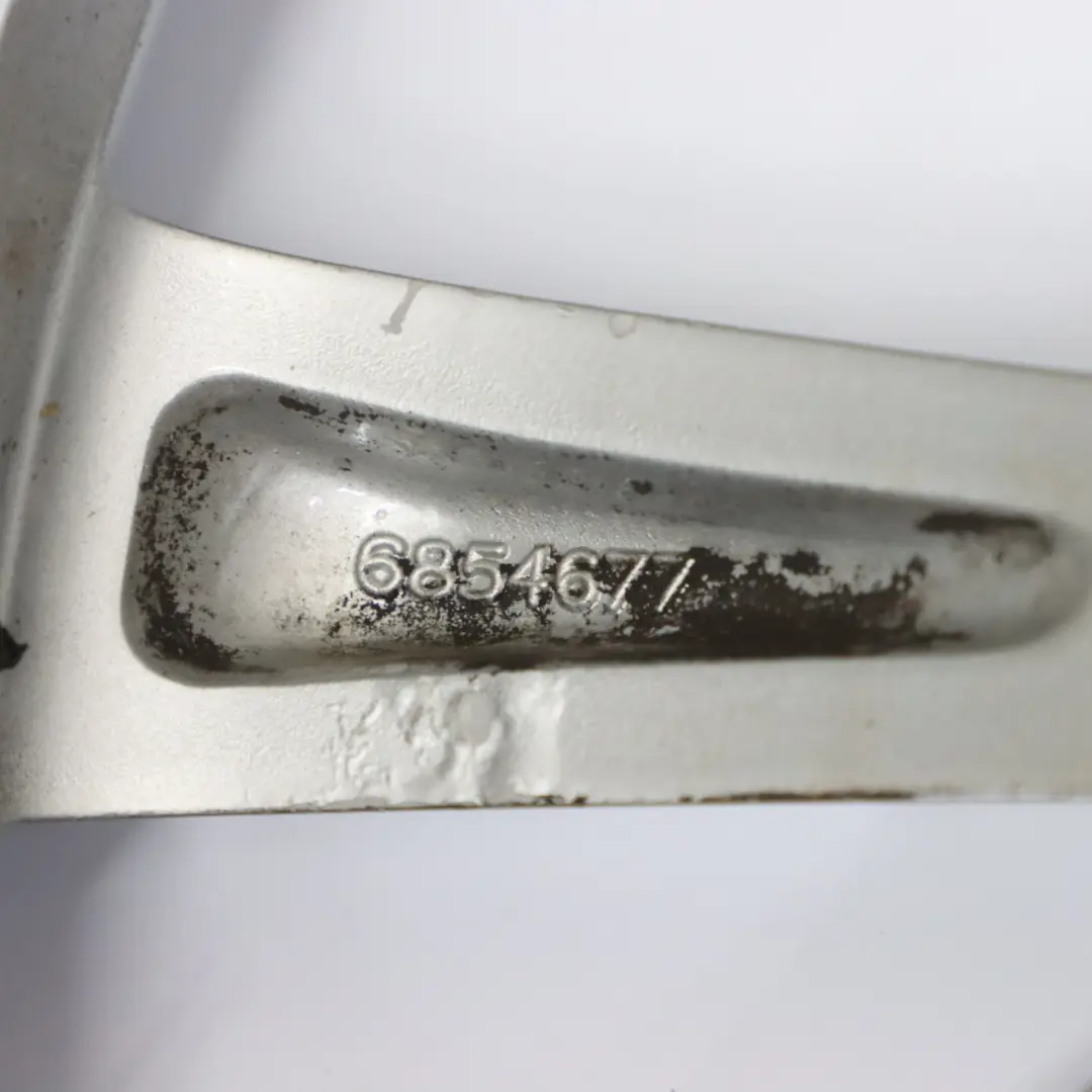 Przednia Felga Aluminiowa 19" Turbine Styling 389 8J ET:30 do BMW F34 GT o numerze 6854677 BMW F34 GT Przednia Felga Aluminiowa 19" Turbine Styling 389 8J ET:30 - SKU 6854677-1 - Numer Części 6854677