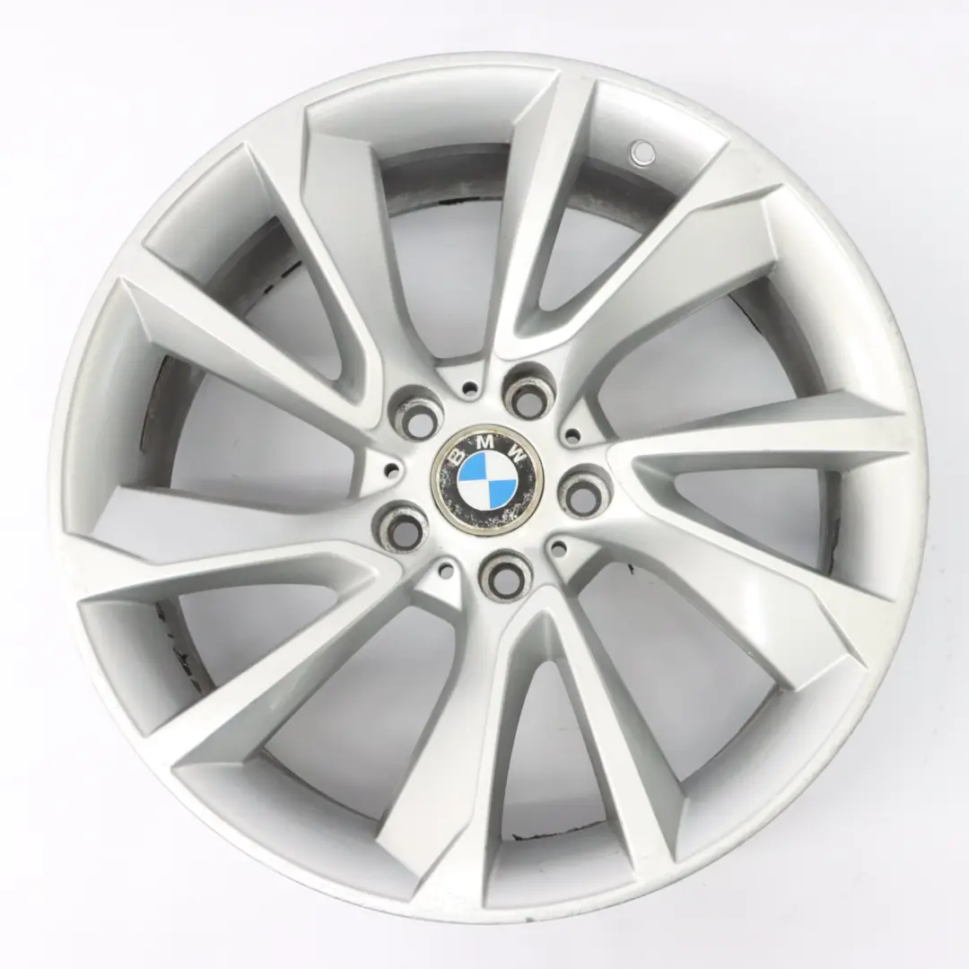 Argento Cerchio anteriore lega 19" Turbine Styling 389 8J ET:30 per BMW F34 con numero di parte 6854677 BMW F34 Argento Cerchio anteriore lega 19" Turbine Styling 389 8J ET:30 - SKU 6854677-1 - Numero di parte 6854677