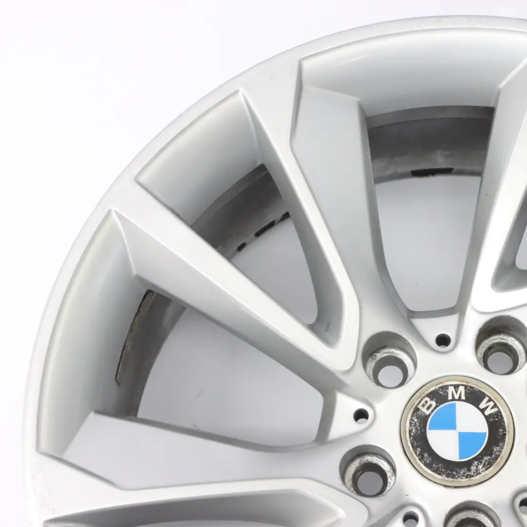 Argento Cerchio anteriore lega 19" Turbine Styling 389 8J ET:30 per BMW F34 con numero di parte 6854677 BMW F34 Argento Cerchio anteriore lega 19" Turbine Styling 389 8J ET:30 - SKU 6854677-1 - Numero di parte 6854677