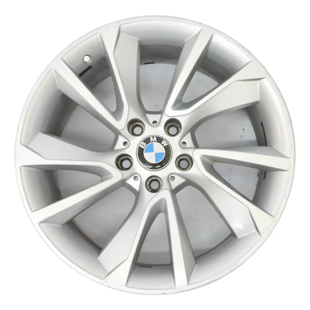 Argento Cerchio in lega posteriore 19" 9J ET:42 per BMW F34 GT con numero di parte 6854678 BMW F34 GT Argento Cerchio in lega posteriore 19" 9J ET:42 - SKU 6854678-1 - Numero di parte 6854678