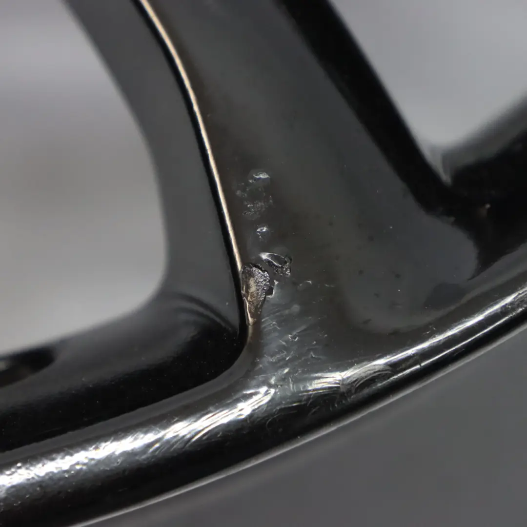 Cerchio in lega nero 17" a raggi netti 519 ET:54 7,5J per Mini Clubman F54 con numero di parte 6856046 Mini Clubman F54 Cerchio in lega nero 17" a raggi netti 519 ET:54 7,5J - SKU 6856046-1 - Numero di parte 6856046